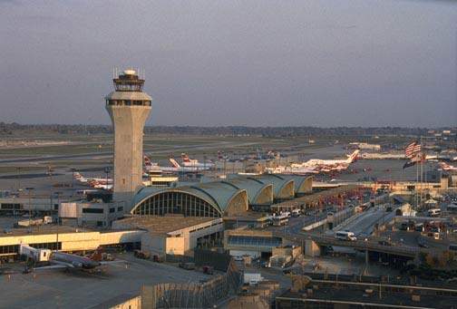 St. Louis Lambert International Airport - Wikipedia