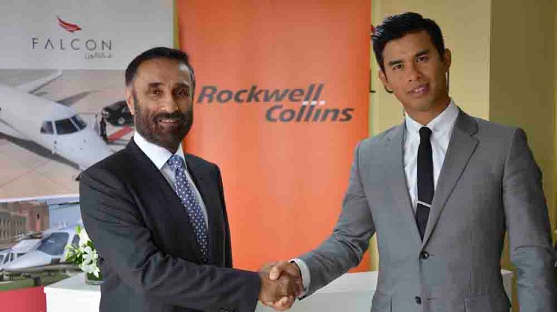 Raman Oberoi (left), COO of Falcon Aviation Services (FAS) with Bernard Stanley of Rockwell Collins.